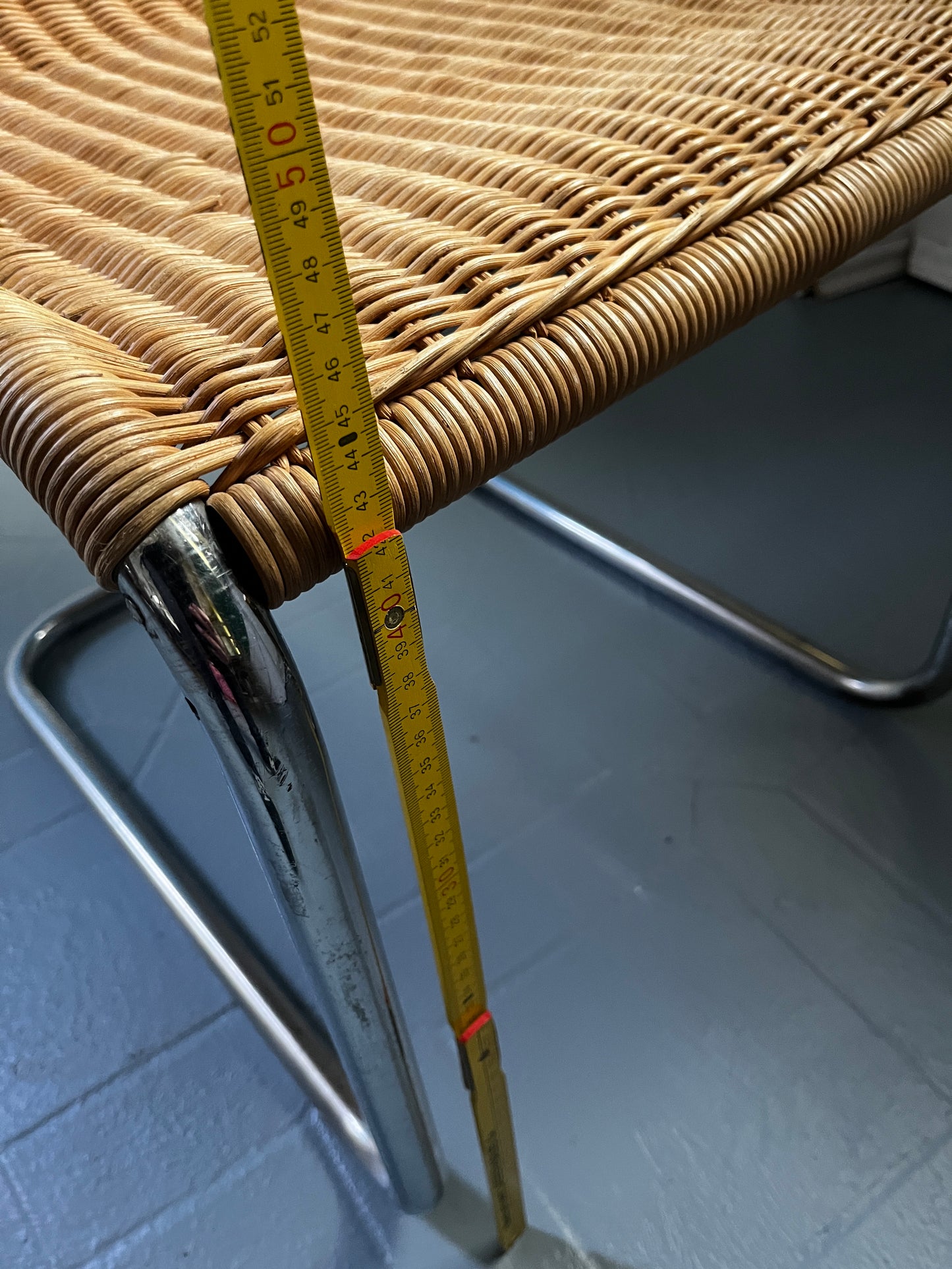 Steel tube chair, cantilever design, Bauhaus era, 1930s to 1950s