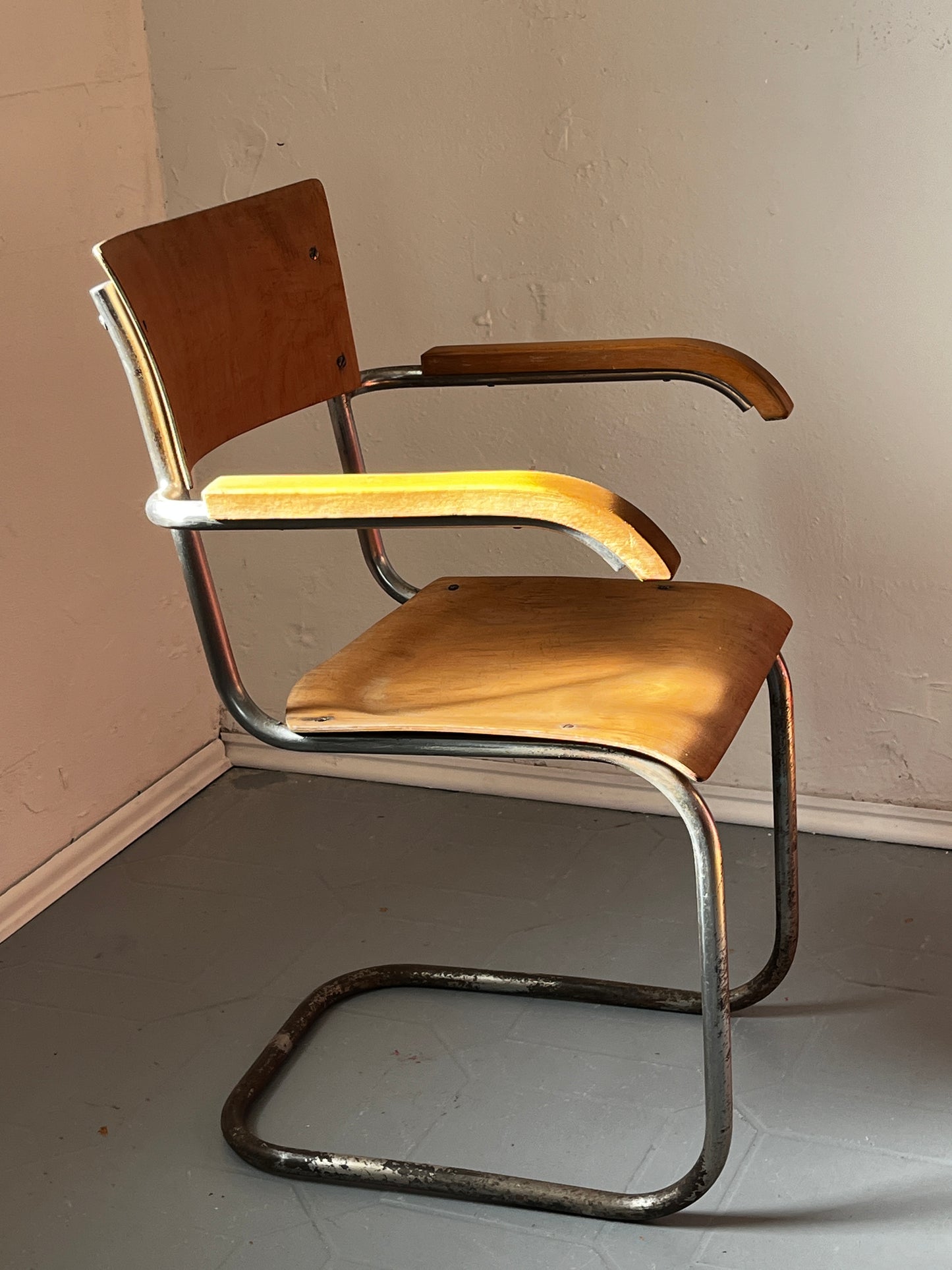 Seltener original Gottwald Wien
Freischwinger (Mart Stam S 43 F) Bauhaus Ära