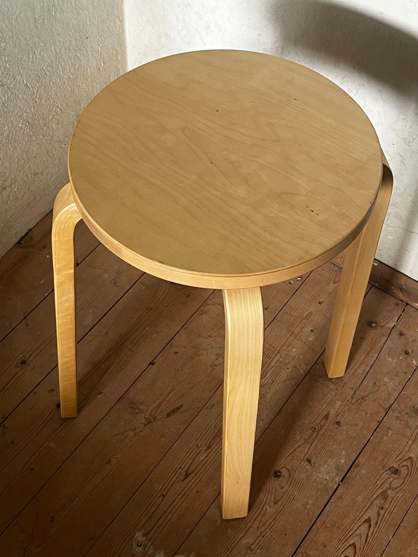 Artek Hocker Alvar Aalto