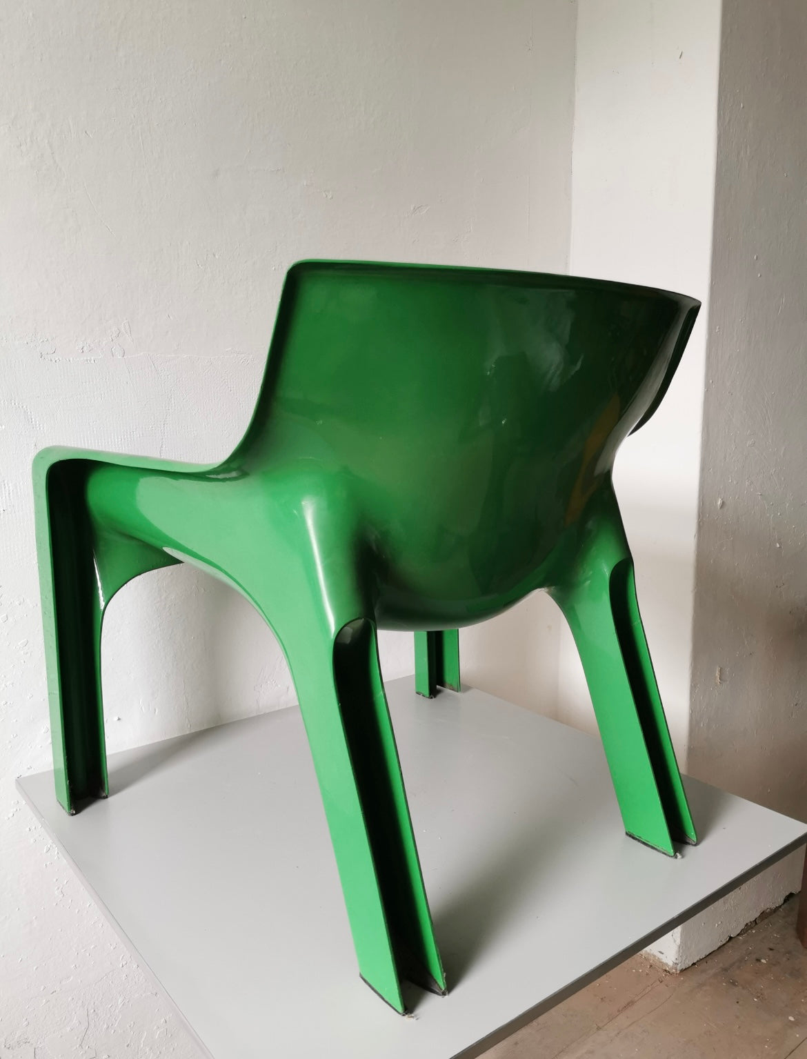 Vico Magistretti armchair model Vicario Artemide Italy