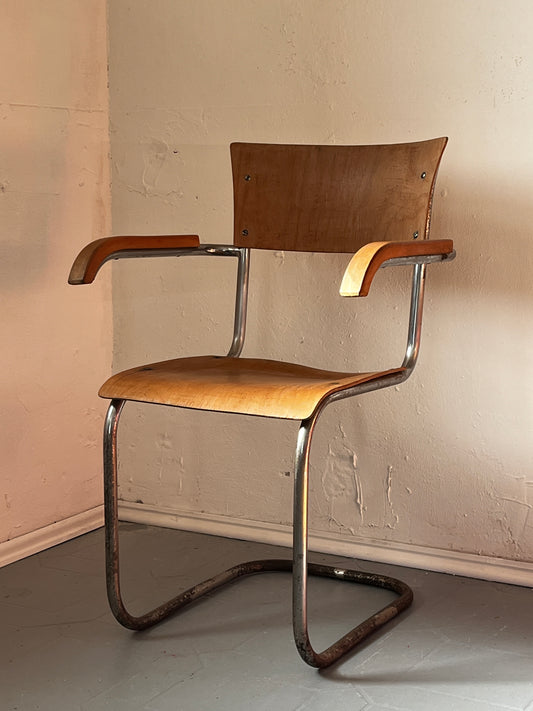 Original Gottwald Wien
Freischwinger (Mart Stam S 43 F) - Bauhaus Designikone Klassiker Sammler Tubular Steel Furniture Authentic Vintseekers