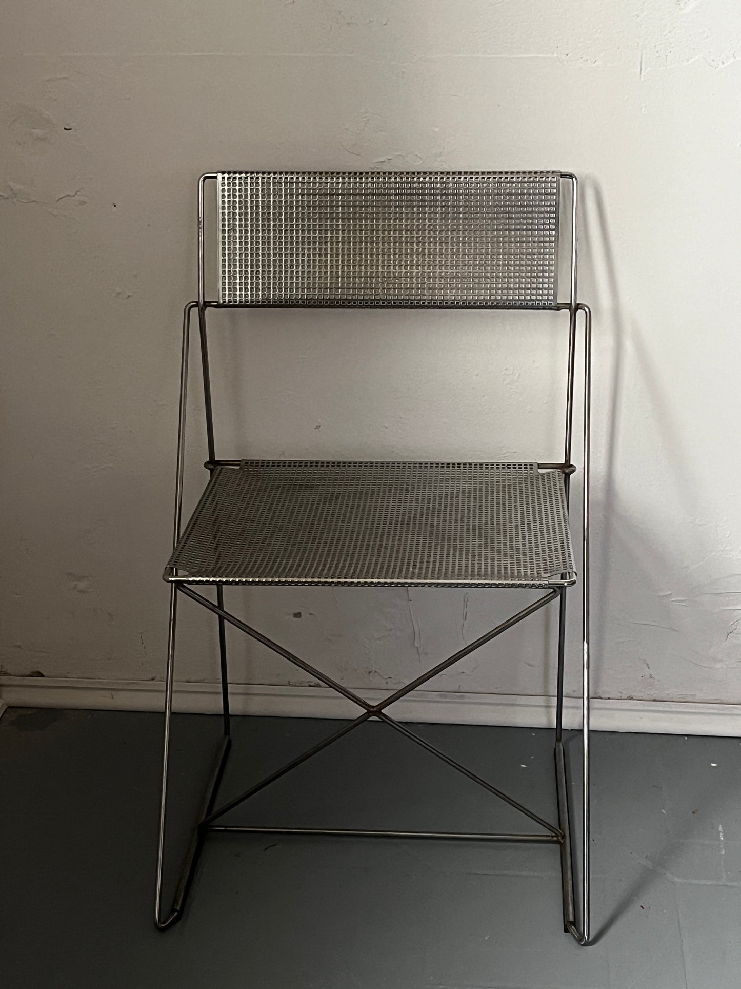 Niels Jörgen Haugesen metal armchair Magis 80s / 90s