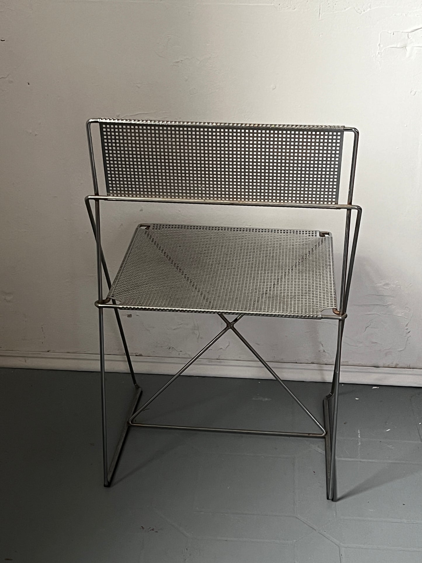 Niels Jörgen Haugesen metal armchair Magis 80s / 90s