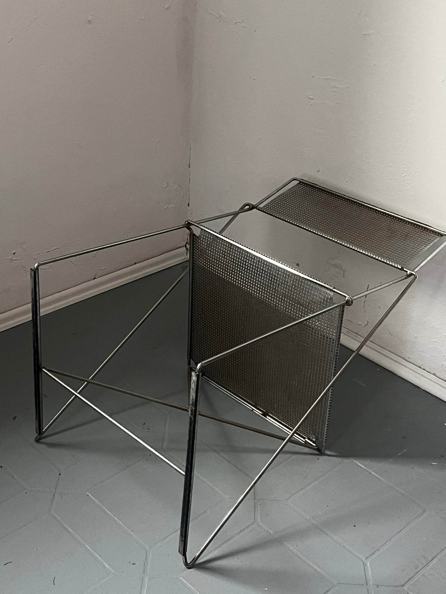 Niels Jörgen Haugesen metal armchair Magis 80s / 90s