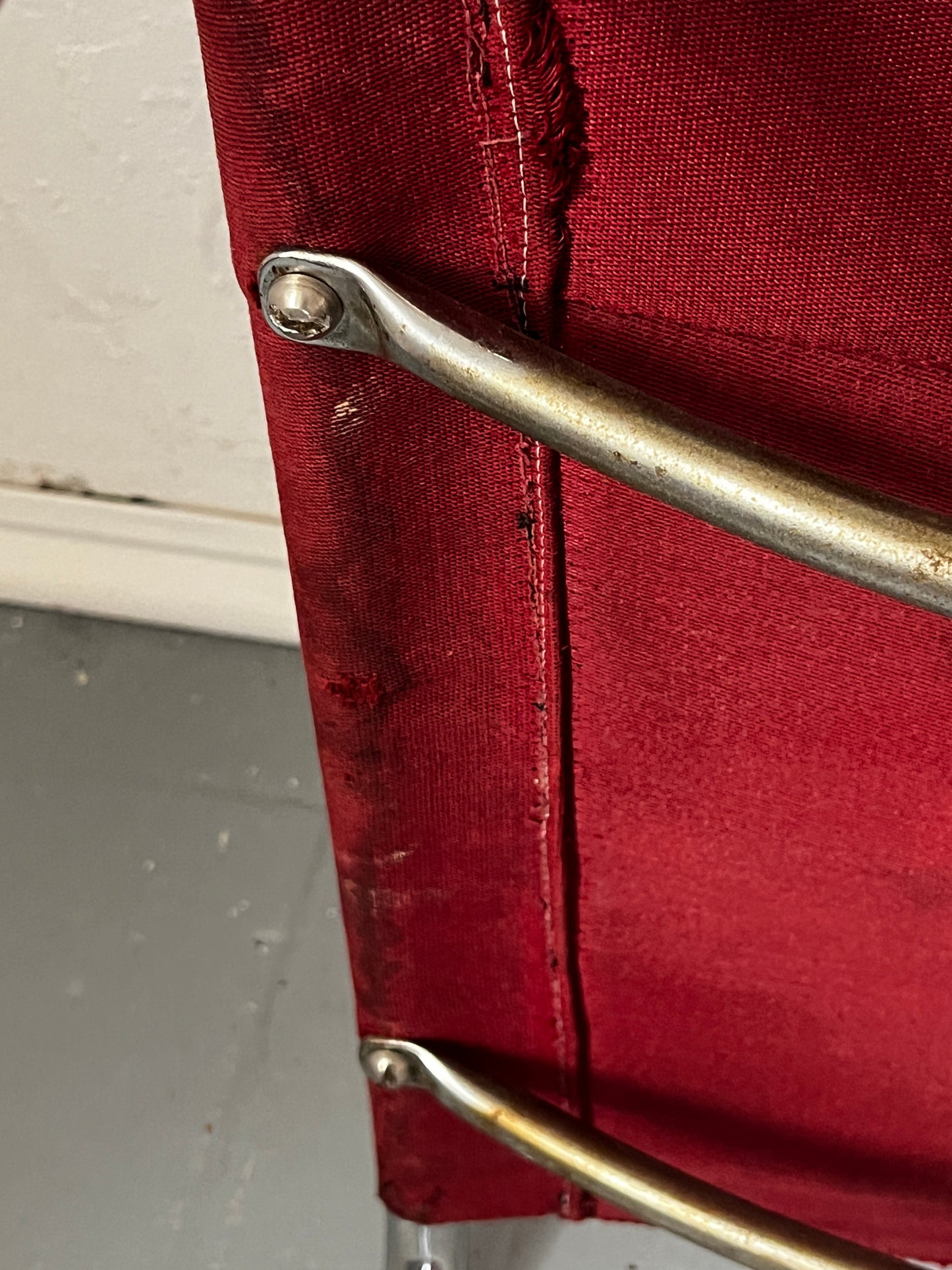 Bauhaus Ära Stahlrohr Hocker mit Textilbezug