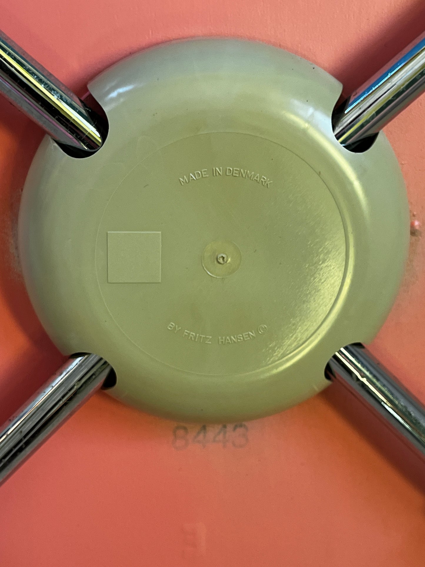 Arne Jacobsen armchair Fritz Hansen