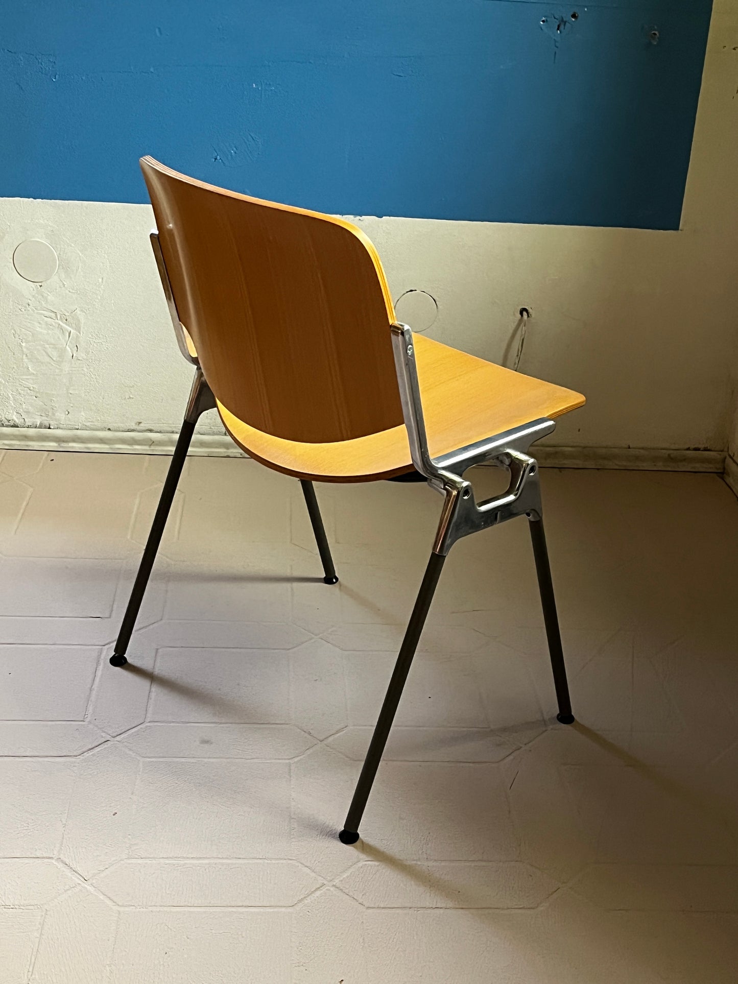 Giancarlo Piretti armchair