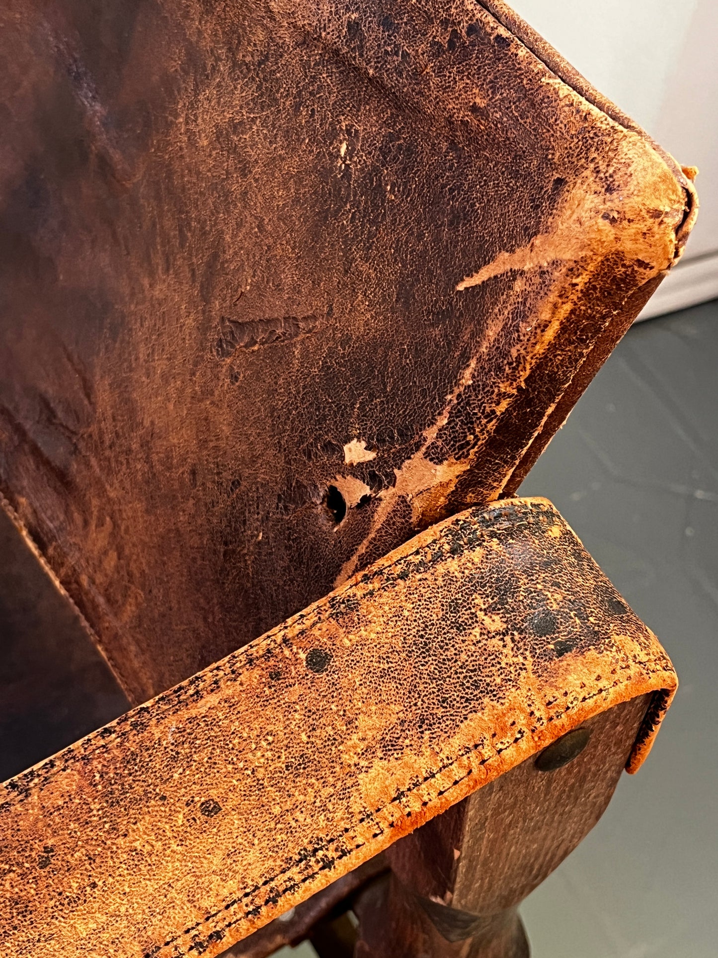 Restaurationsobjekt Safari Sessel Leder 50er / 60er