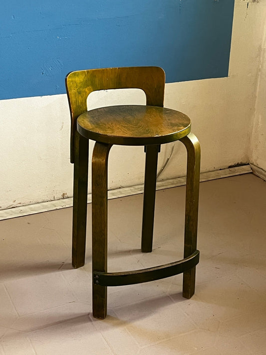 Alvar Aalto K65 Barhocker 1970 / 1980 Holz grün Hersteller unbekannt - vintseekers