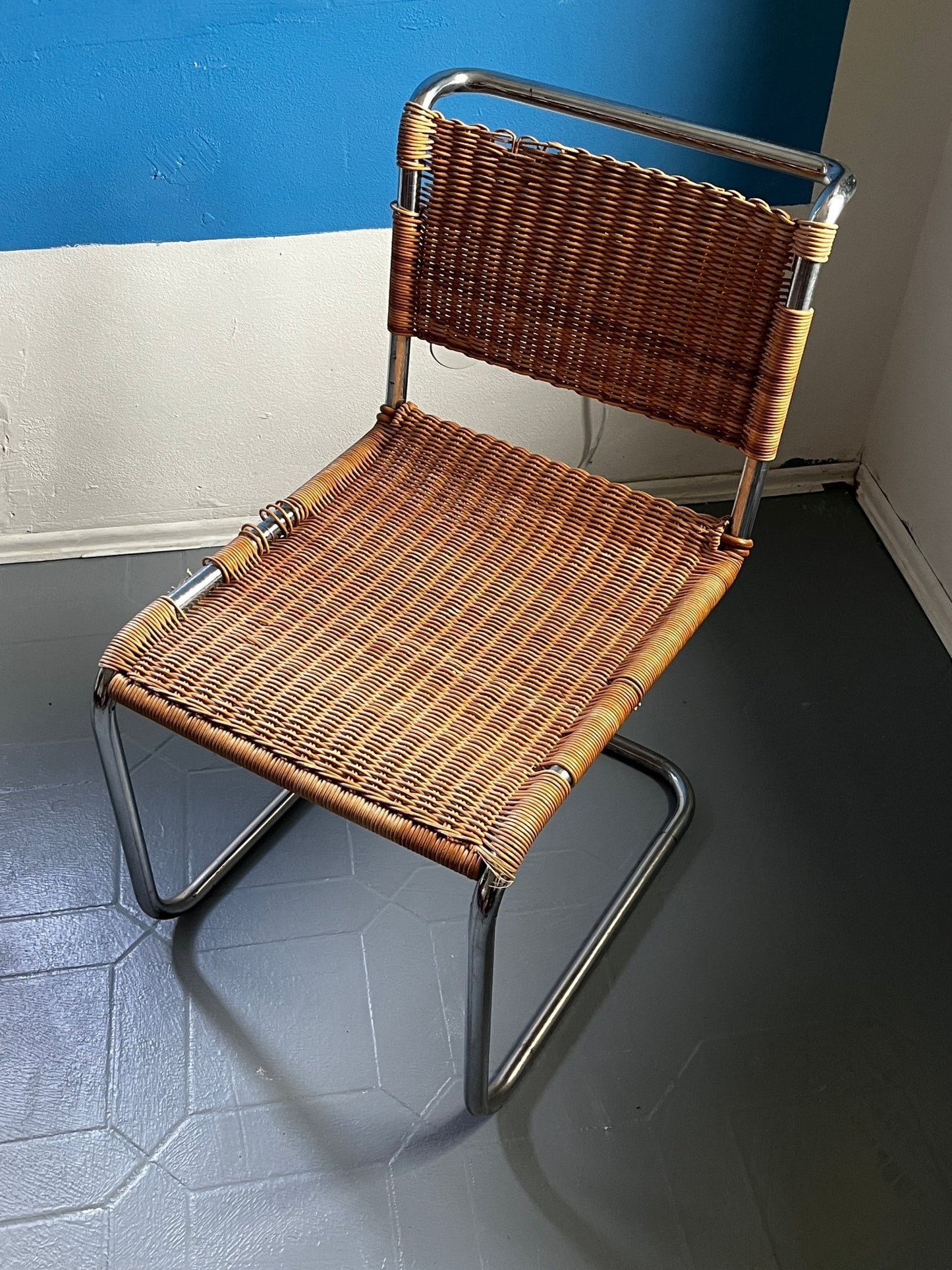 Attributed Anton Lorenz Stahlrohr Freischwinger Bauhaus Ära 1930er bis 1950er - vintseekers