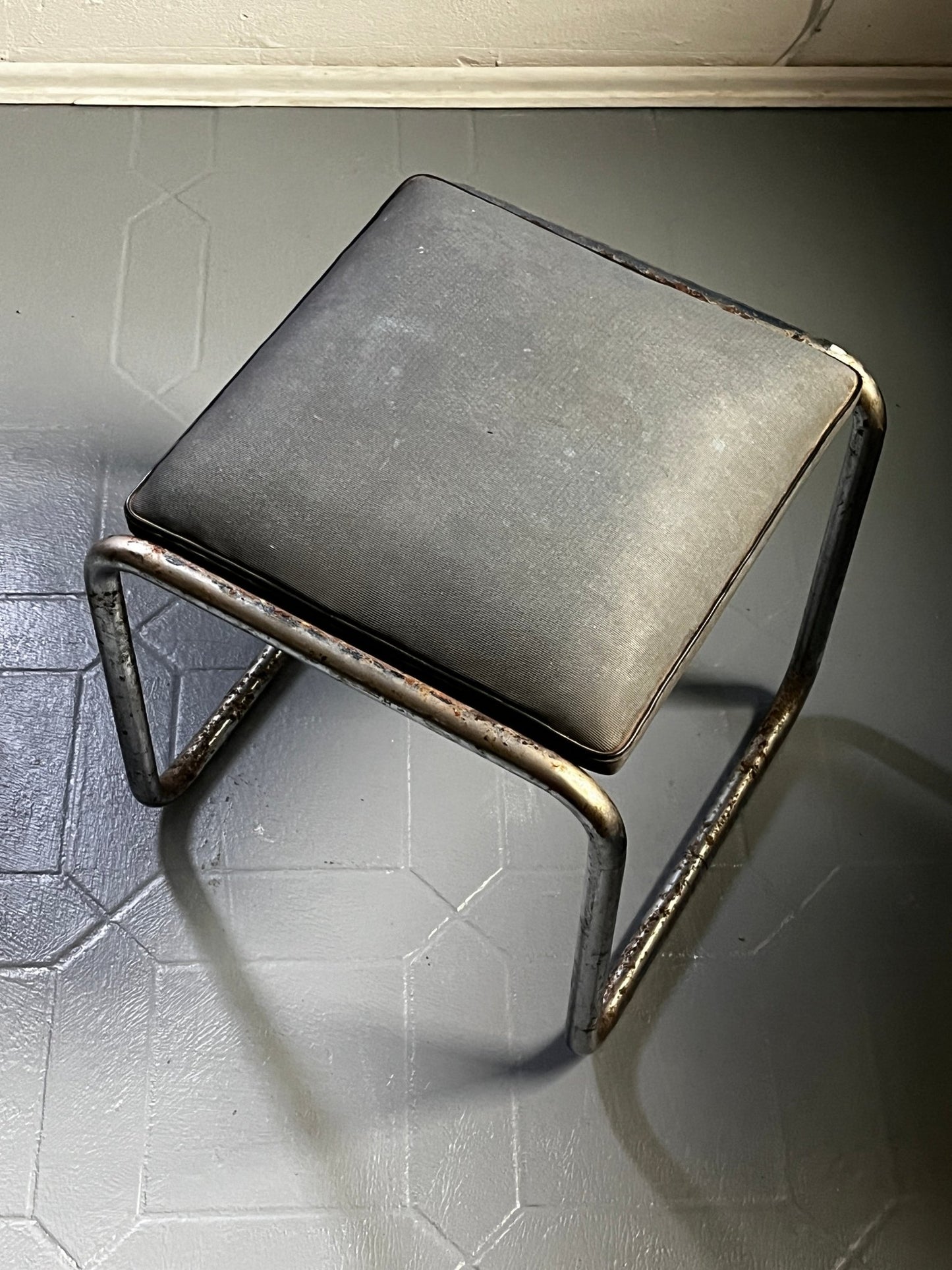 Bauhaus Stahlrohr Hocker - vintseekers