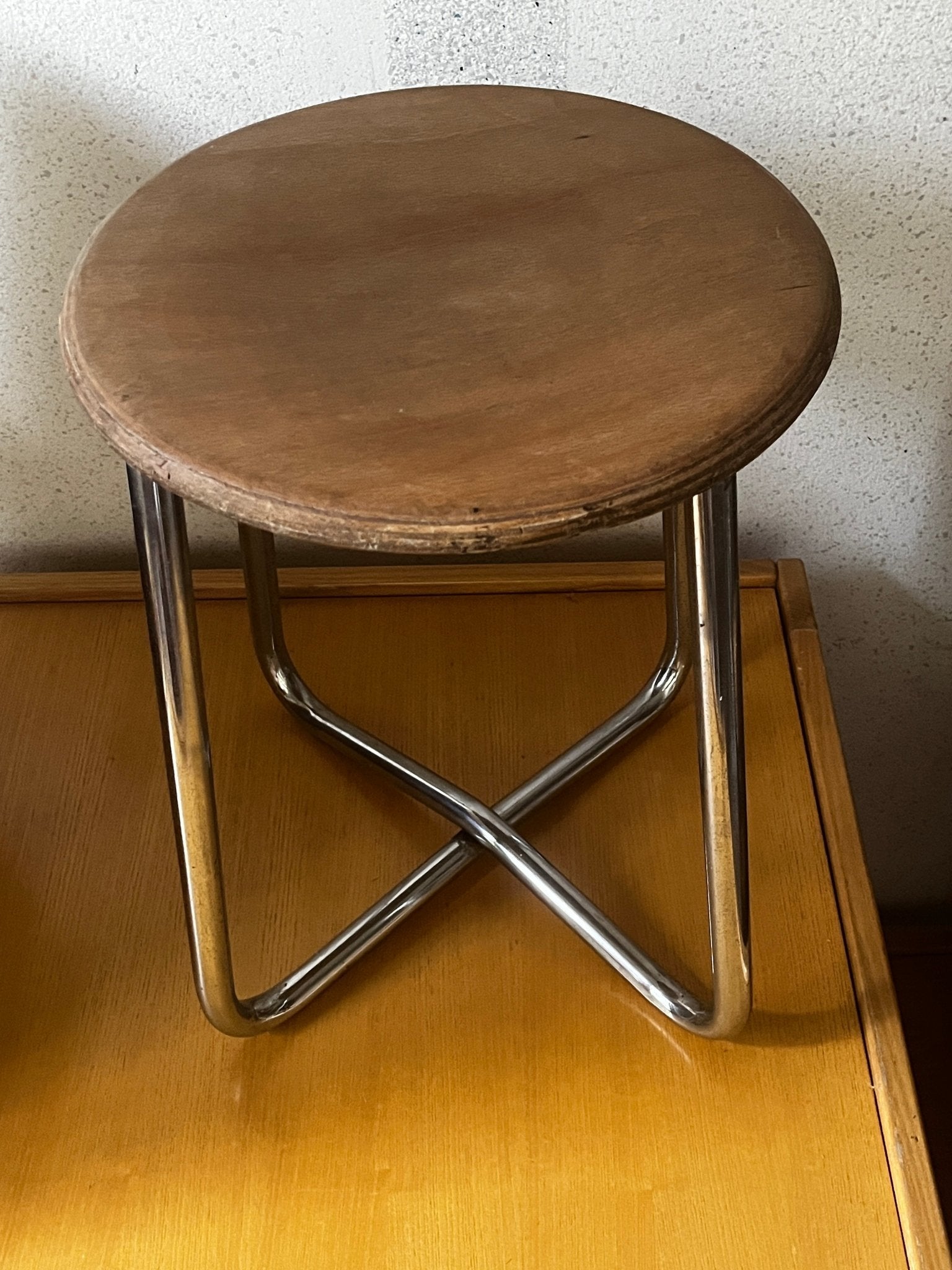 Bauhaus Stahlrohr Hocker Holz braun 1930 bis 1950 - vintseekers
