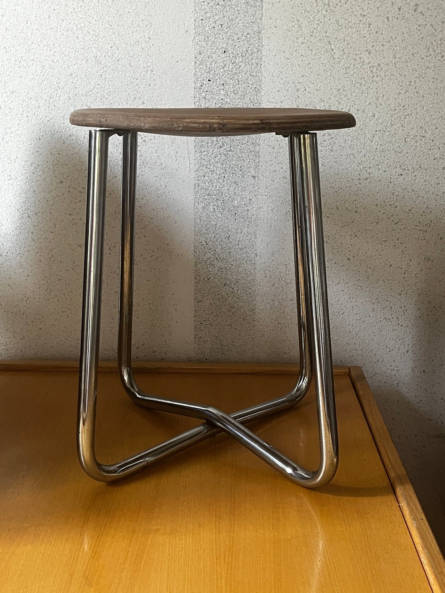 Bauhaus Stahlrohr Hocker Holz braun 1930 bis 1950 - vintseekers