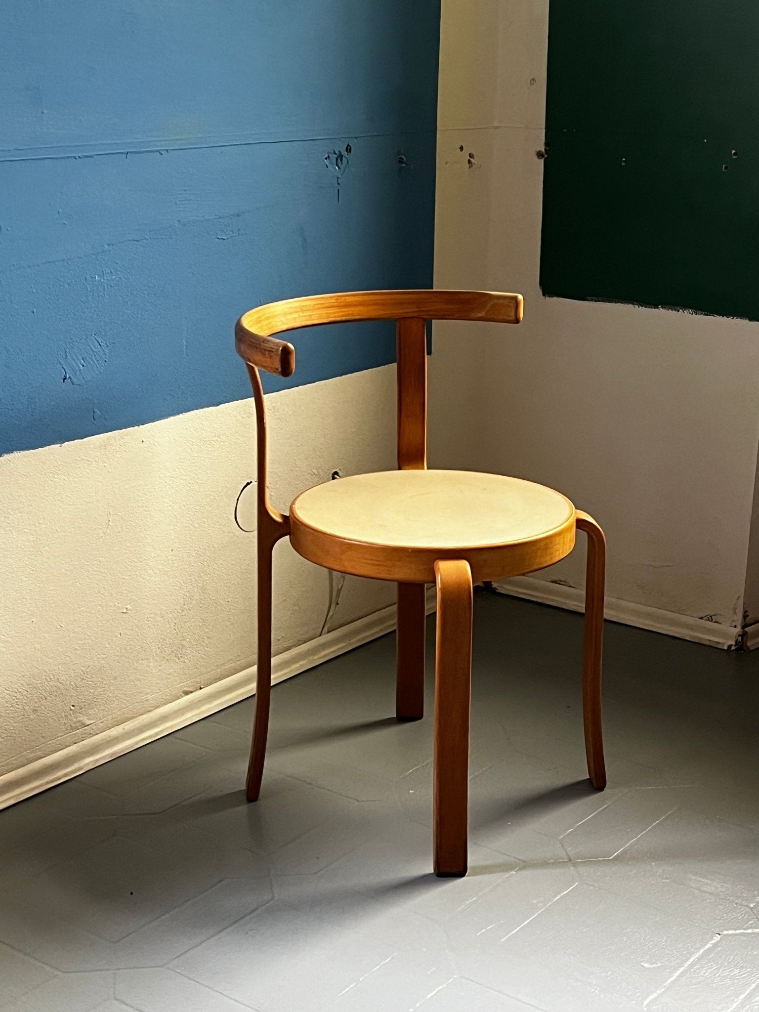 Magnus Olesen Sessel Modell Serie 8000 - vintseekers