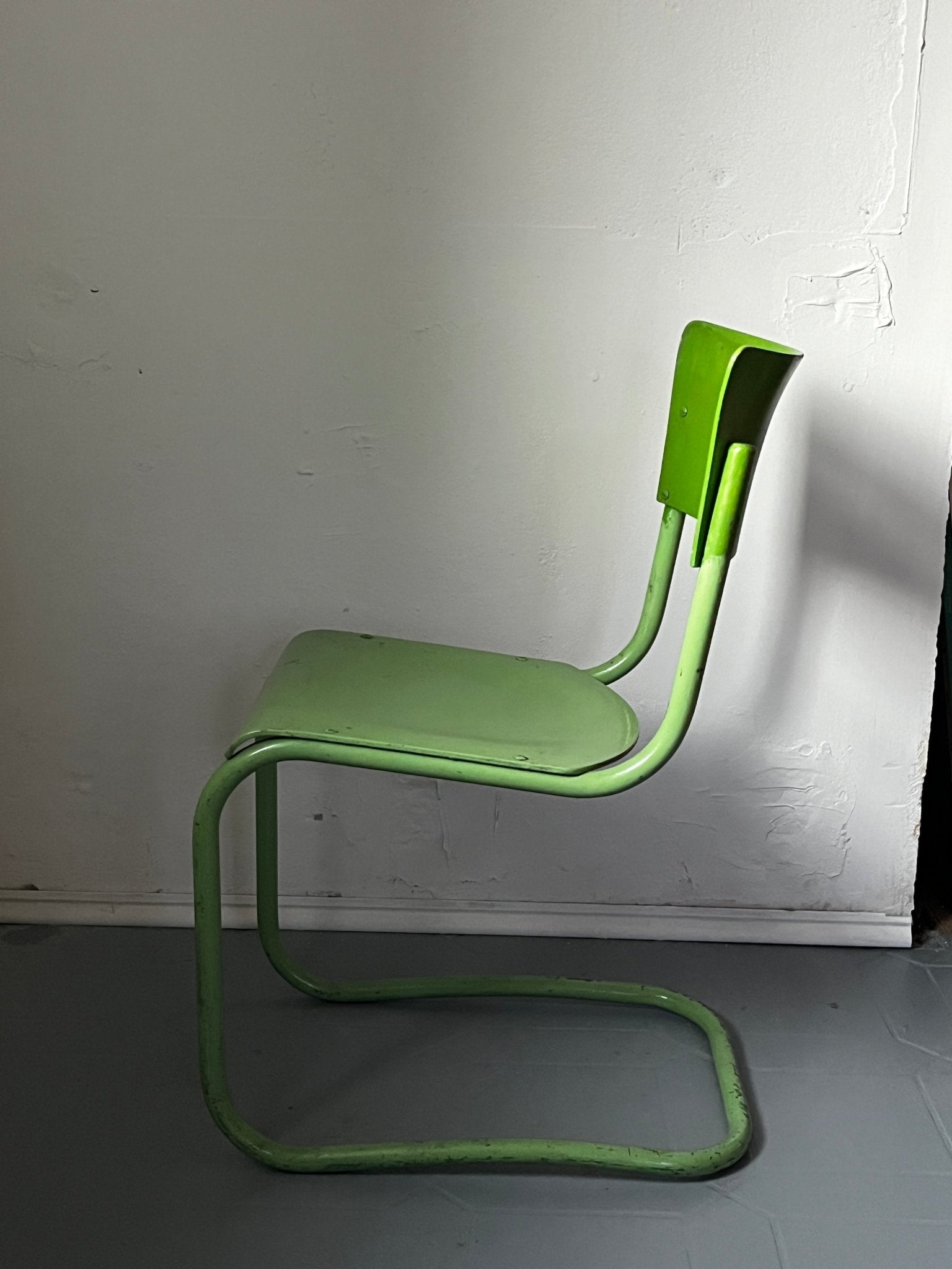 Stahlrohr Sessel Freischwinger Bauhaus Ära - vintseekers